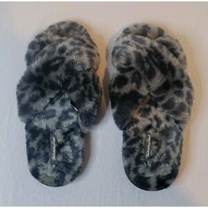 Victorias Secret NWOT Faux Fur Leopard Print Slippers L Black & Gray Print